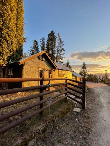 Amazing Sunsets, Stationcreek Cabin, Flathead Lake