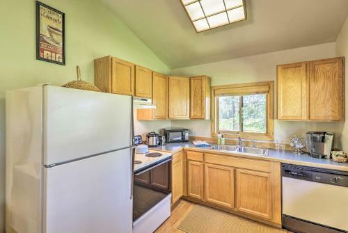 40-acre Trego Resort Cabin With Lake And Trails!