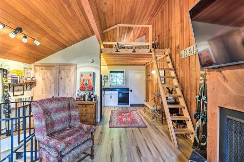 Apartamento Whitefish Escape With Deck 3 Mi To Ski Resort!