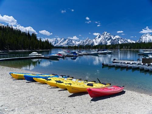 Lodge Colter Bay Village