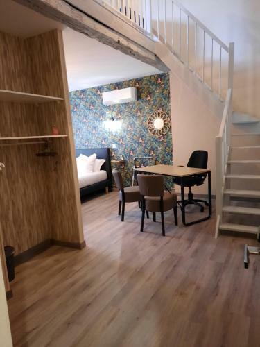Bed & Breakfast L Escale De La Poste Autoire