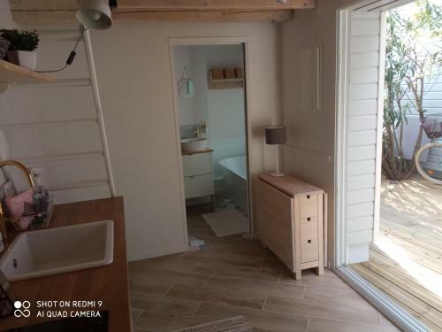 Charmant Logement T2 � 2 Pas De La Mer