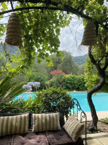 Hostal Bastide A�na
