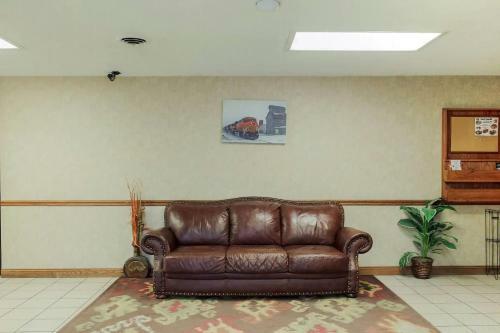 Hotel Sky-palace Inn & Suites Mccook