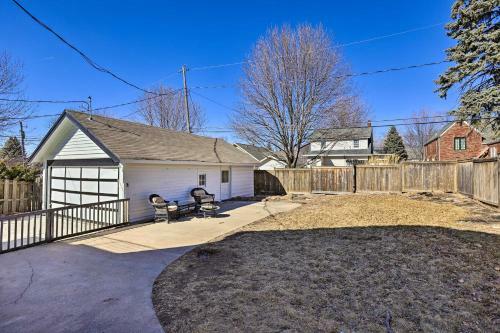 Luxe Omaha Home With Yard - 3 Mi To Downtown!