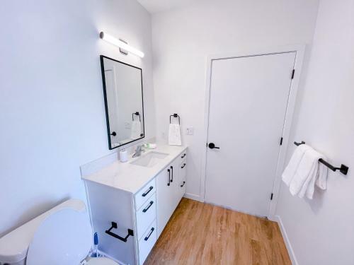 Bright 1bd/1ba Downtown Omaha Apartments