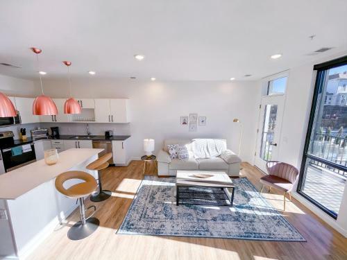 Bright 1bd/1ba Downtown Omaha Apartments