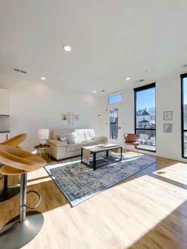 Bright 1bd/1ba Downtown Omaha Apartments