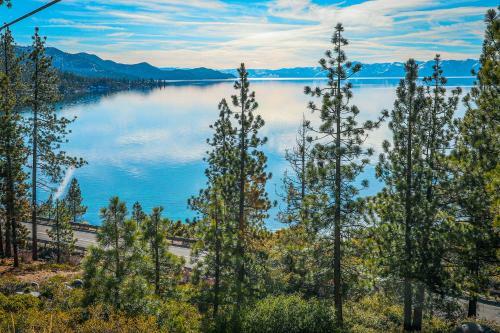 Tahome & Tahoe Place
