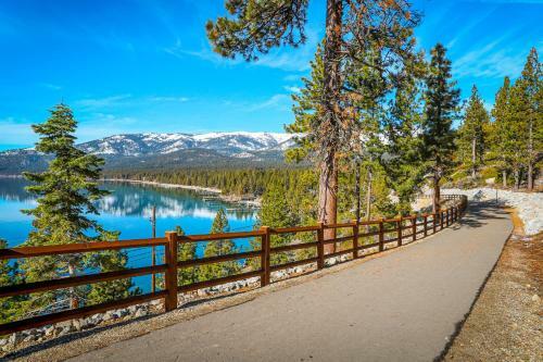 Tahome & Tahoe Place