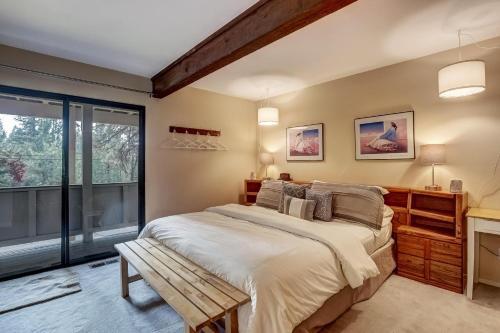 Mountain Shadows Chalet