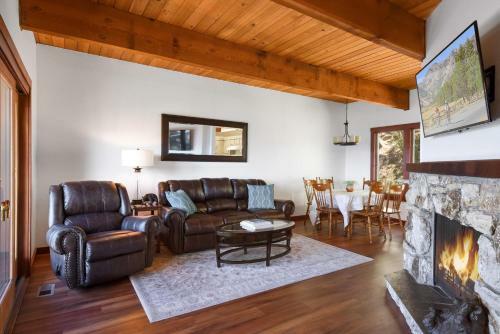 Lakeshore Terrace Delight