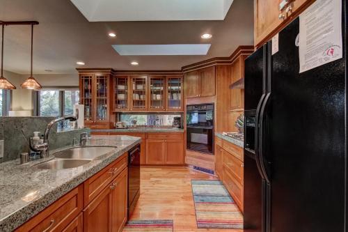 Lakeview Getaway