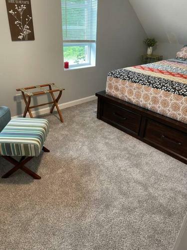 Come Play-relax-enjoy! Private Home On 2+ Acres!