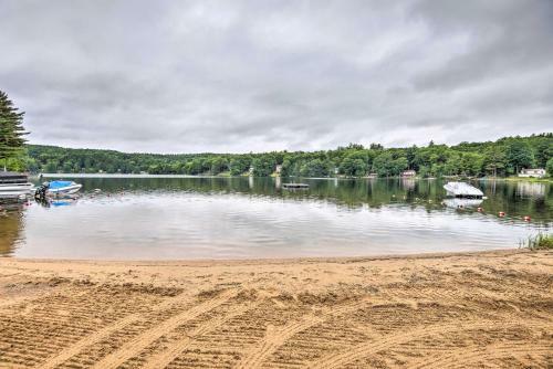 Sawyer Lake Retreat With Decks - Walk To Beach!