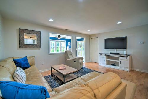 Cape May Quad With Grill - 7 Blocks To Beach!