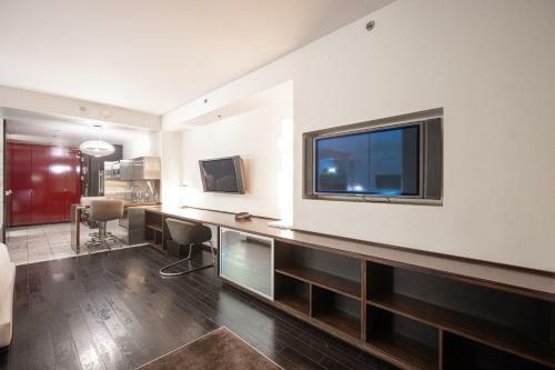 Apartamento Stripviewsuites Two-bedroom Conjoined Suite At Palms Place