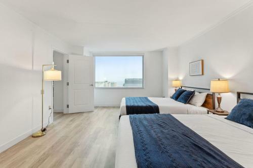 Apartamento Two Beachfront Stylish Cozysuites On The Boardwalk