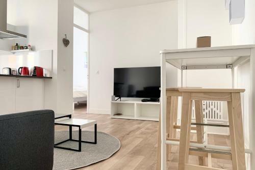 Bright 42m2 Apartment Fully Renovated In 2021 #bt