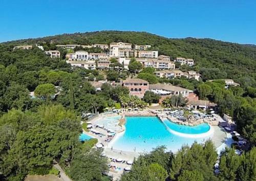 Les Restanques Maison 3 Chambres Pin�de