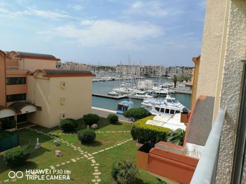 Apartamento Sur Le Port, Studio Avec Vue Sur La Marina