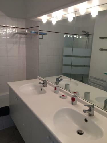 Apartamento T 3 Appart Les Jardins Du Ph?bus