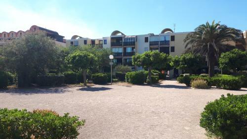 Apartamento Studio Cabine Avec Jardinet � 30 M De La Plage, Au Calme.