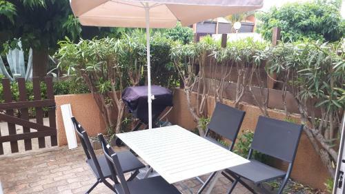 Apartamento Studio Cabine Avec Jardinet � 30 M De La Plage, Au Calme.