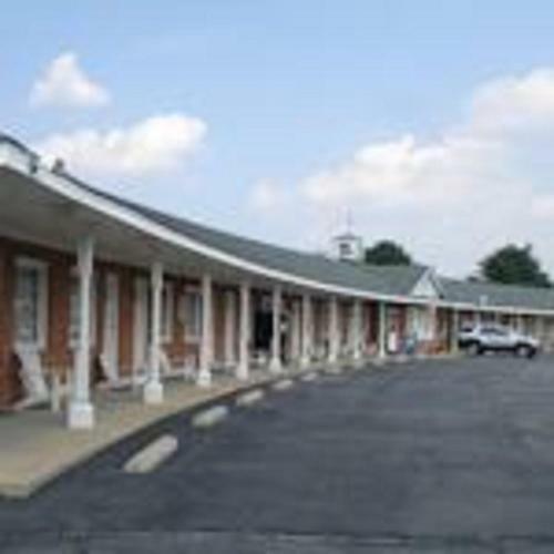 Washington & Lee Motel