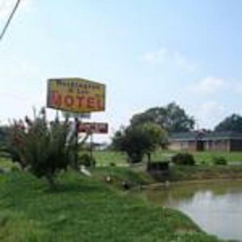 Washington & Lee Motel