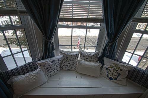 Phineas Swann Bed & Breakfast Inn