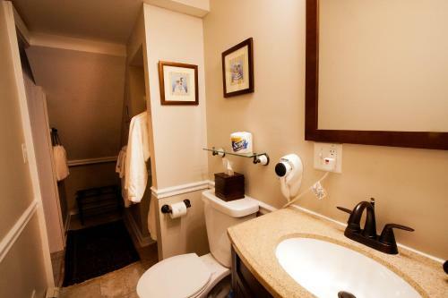Phineas Swann Bed & Breakfast Inn