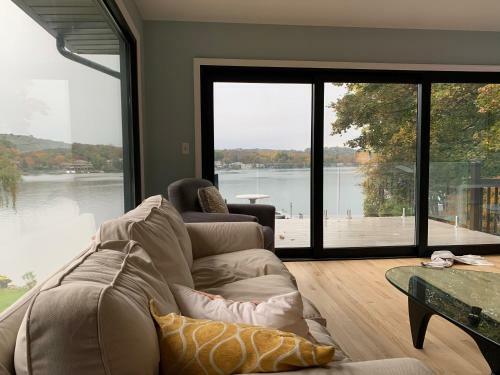 Apartamento Amazing View Lakefront With A Dock
