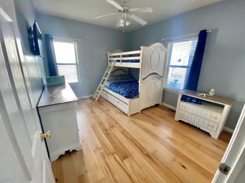 Apartamento Beach Block Condo,100 Ft From Boardwalk, 4bd, 3ba, 2 Car Garage