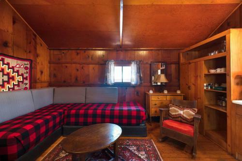 Corkins Lodge