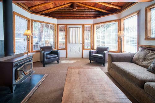 Corkins Lodge