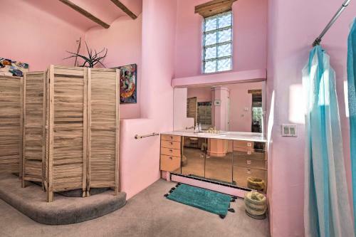 El Prado Home With Hot Tub, Panoramic Mtn Views