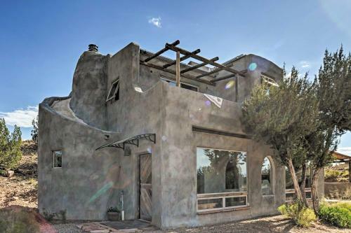 Secluded San Ysidro House With Desert Views!