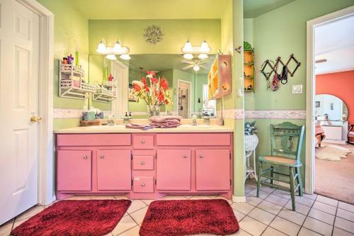 Cozy, Bright Las Cruces Purple Sage Ranch!