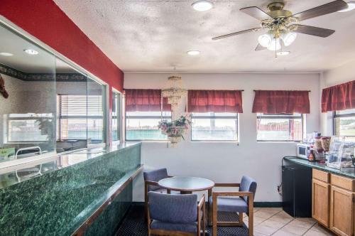 Motel Americas Best Value Inn