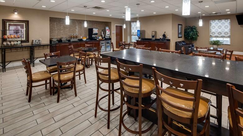 Hotel Best Western Plus Piedmont Inn And Suites