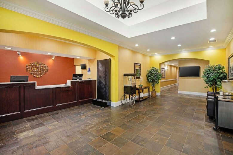 Hotel Best Western Plus Piedmont Inn And Suites