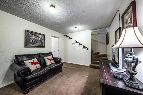 Pinon Park A2, 3 Brs, Deck, Fireplace, Wi-fi, Pets, Sleeps 6