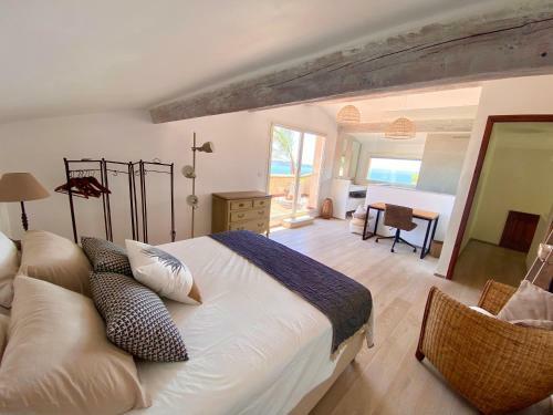 Mas Des �les D?or - Villa De Luxe Vue Mer