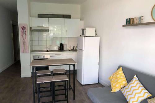Apartamento Nice Studio With Terrace Near The Beach