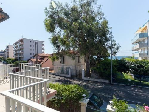Enticing Villa In Juan-les-pins At 100 M From The Beach
