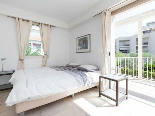 Enticing Villa In Juan-les-pins At 100 M From The Beach