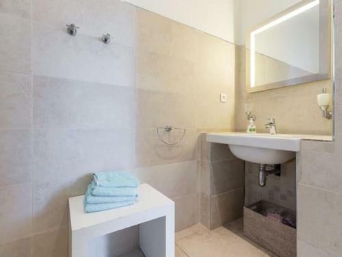 Enticing Villa In Juan-les-pins At 100 M From The Beach