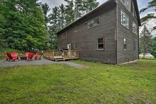 Exquisite Cabin With Deck And Fire Pit, 10 Mi To Lake