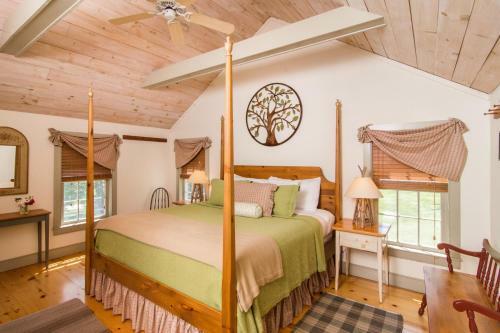 Bed & Breakfast Inn At Silver Maple Farm